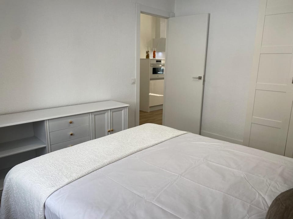 Bed, Bedroom, wardrobe
