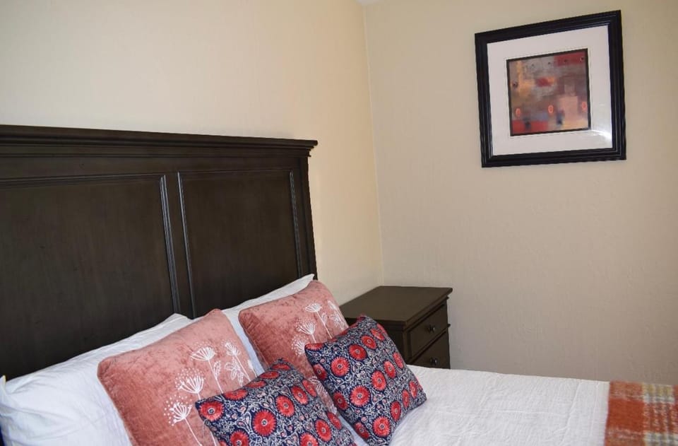 Silicon Valley Palo Alto Stanford Prime Location Bed and Breakfast in Menlo Park