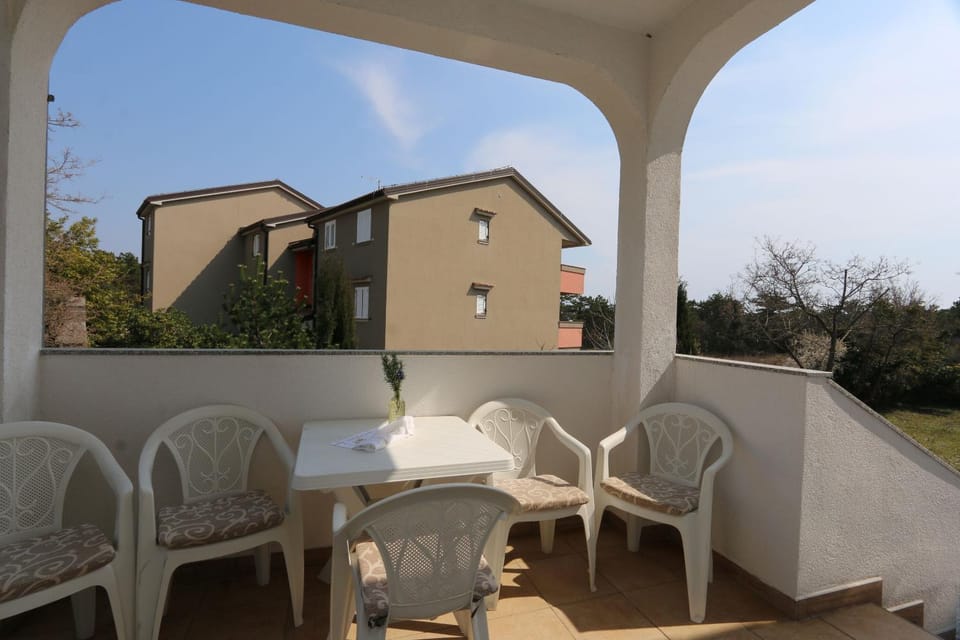 Balcony/Terrace, Garden view