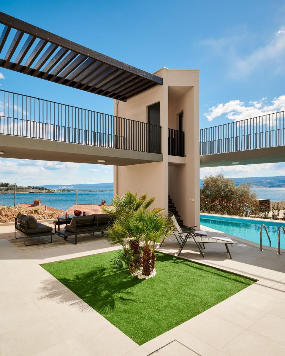 Seating area, Sea view