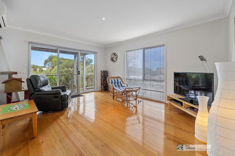 Smiths Beach Walk House in Smiths Beach