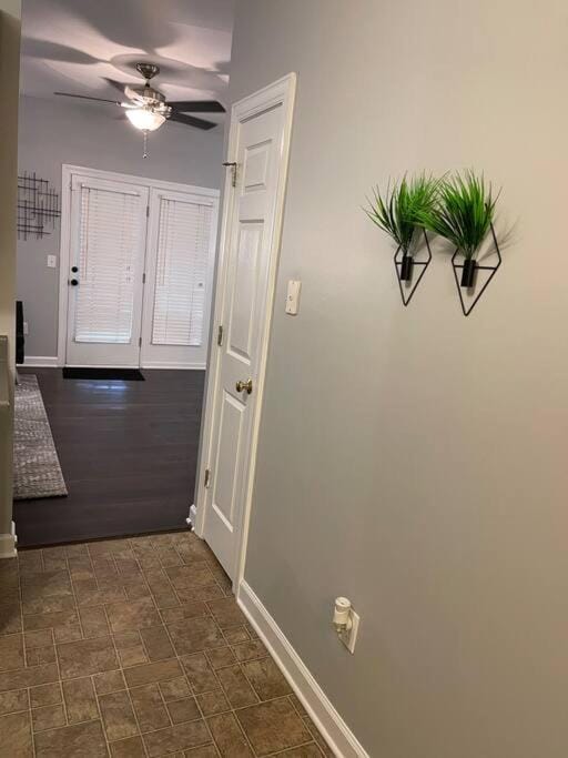 Simple Elegant Townhouse DT Raleigh NCSU Apartment in Raleigh