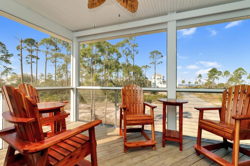 Dolphin Daze by Pristine Properties Vacation Rentals House in Florida