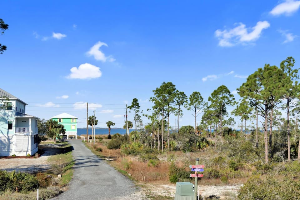 Dolphin Daze by Pristine Properties Vacation Rentals House in Florida