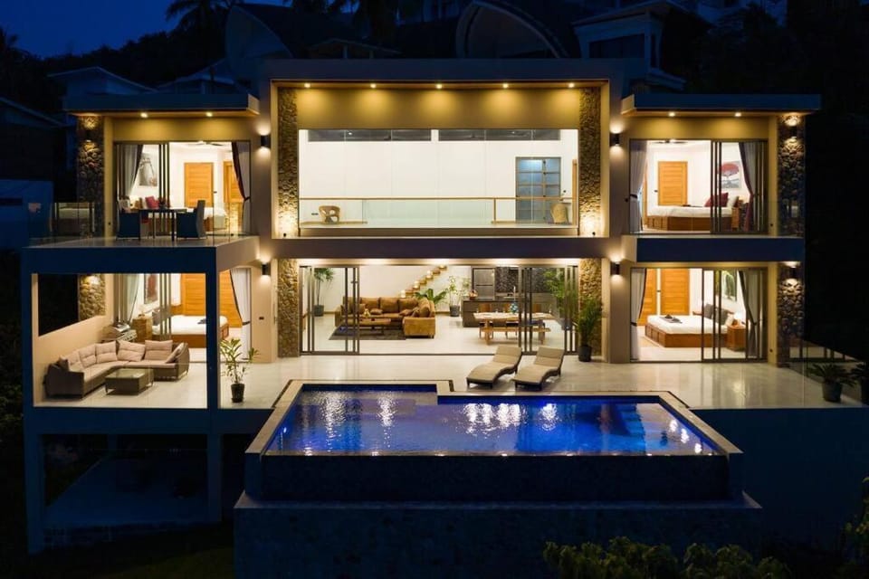 Property building, Night, Pool view, Swimming pool, sunbed