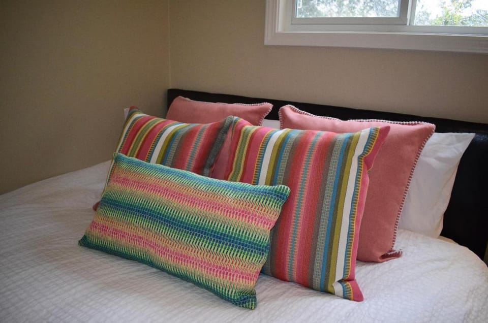 Silicon Valley Near Stanford Relax 1- Bedroom Bed and Breakfast in Menlo Park