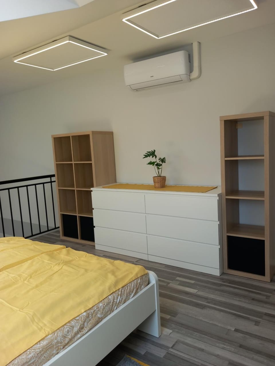Bed, air conditioner