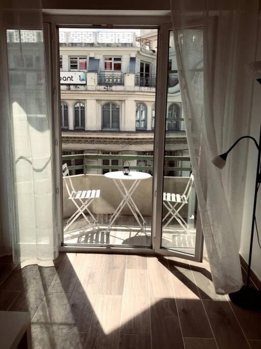 Studio refait neuf Centre-ville Apartment in Nice