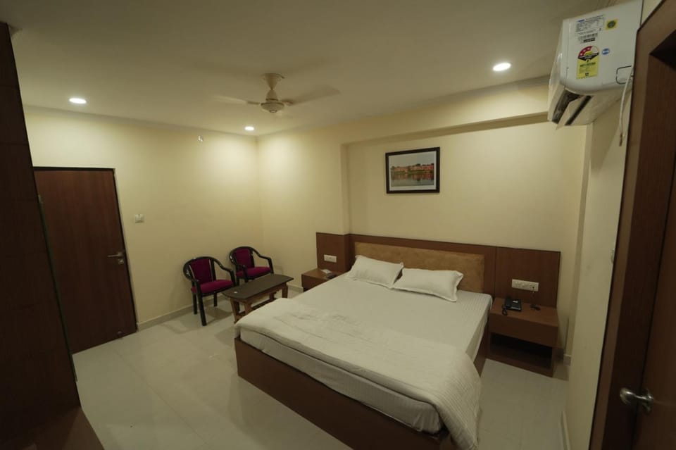 ICON PALACE INN Bed and Breakfast in Uttar Pradesh