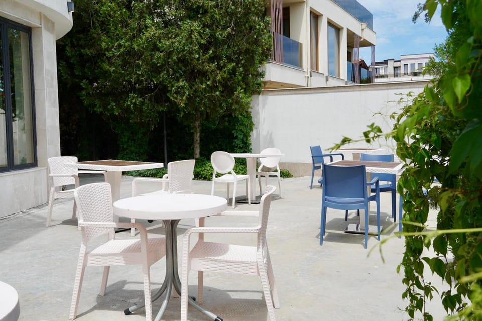 View (from property/room), Balcony/Terrace, Photo of the whole room, Beach, Sea view