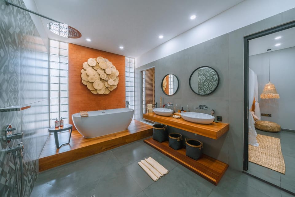 Villa Aless - Designer 4BR Villa with Sauna, Jacuzzi, Ice Bath, Gym & Rooftop Villa in North Kuta