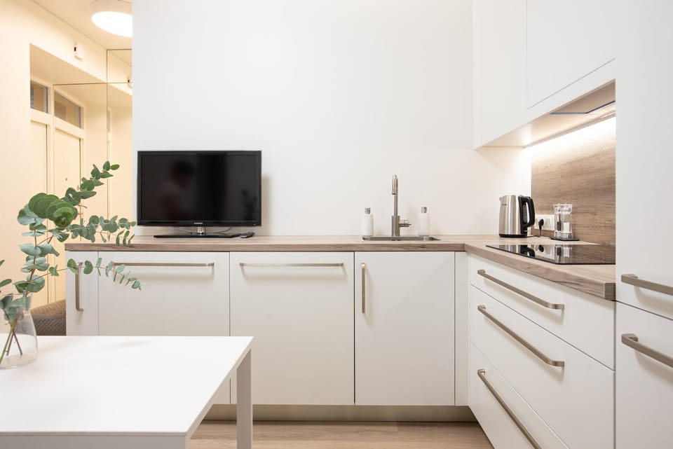 TV and multimedia, Kitchen or kitchenette