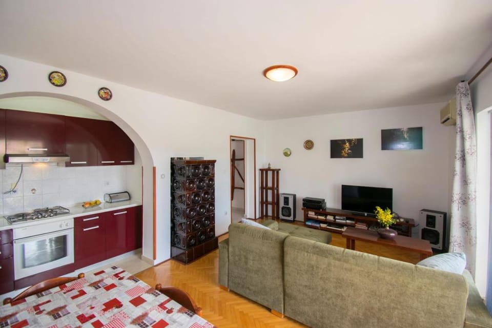 Apartman V in Premantura near the center of town Apartment in Premantura