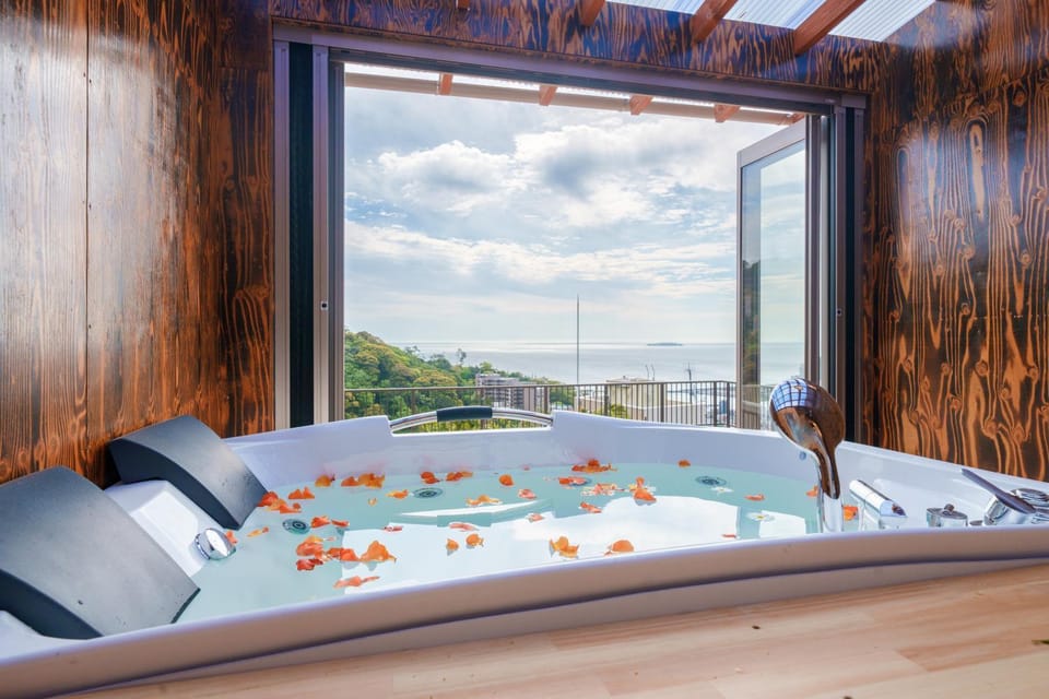 Hot Spring Bath, Hot Tub