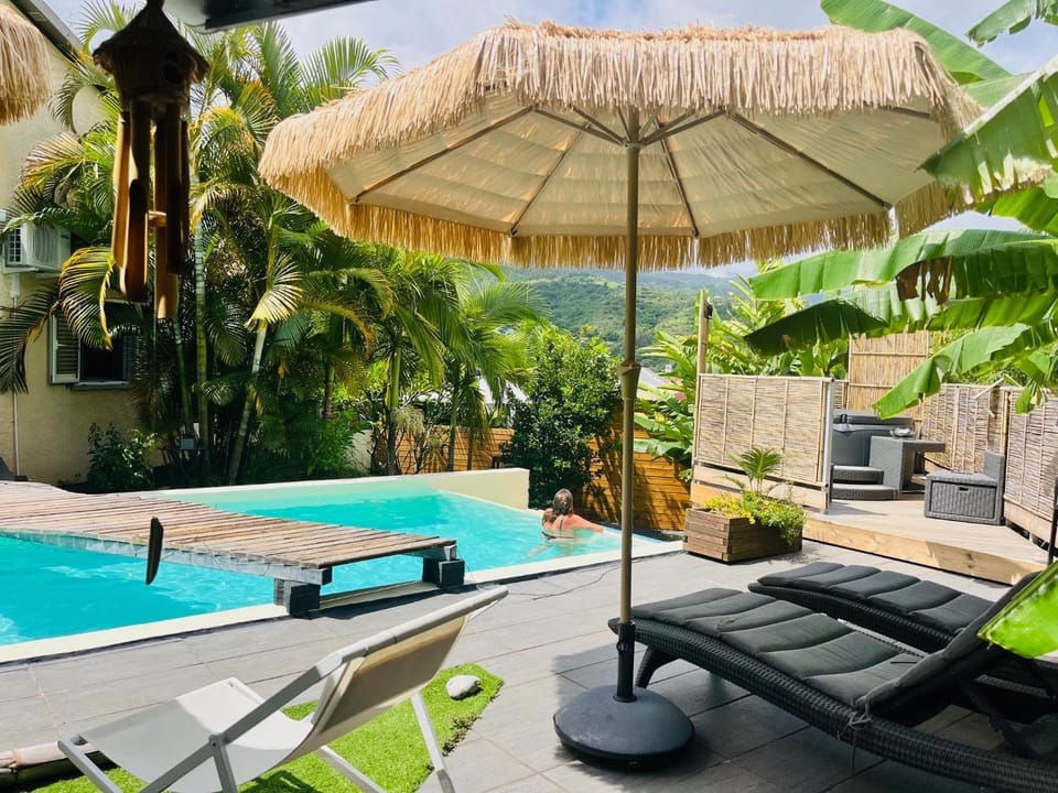 Solarium, Swimming pool