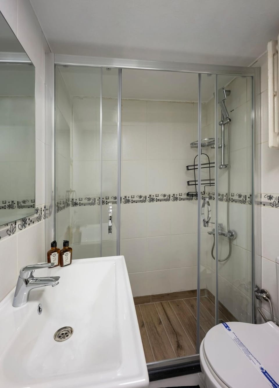 Modern Prime Location 2BD1Bath Cozy Home! #213 Apartment in Istanbul