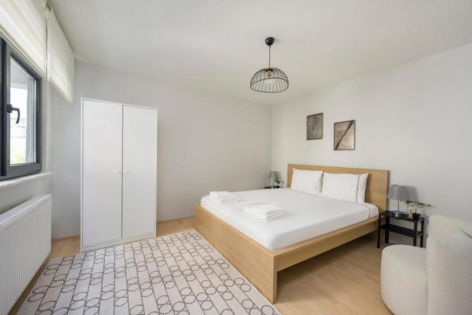 Modern Prime Location 2BD1Bath Cozy Home! #213 Apartment in Istanbul