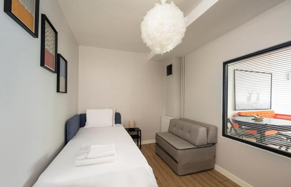 Modern Prime Location 2BD1Bath Cozy Home! #213 Apartment in Istanbul