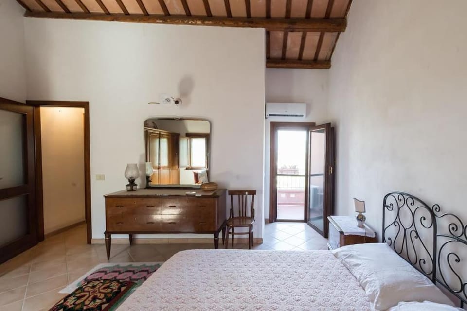 Bed, Bedroom, wardrobe, air conditioner