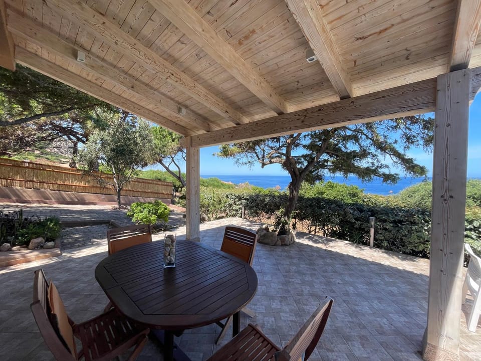 Patio, Day, View (from property/room), Balcony/Terrace, Dining area, Sea view