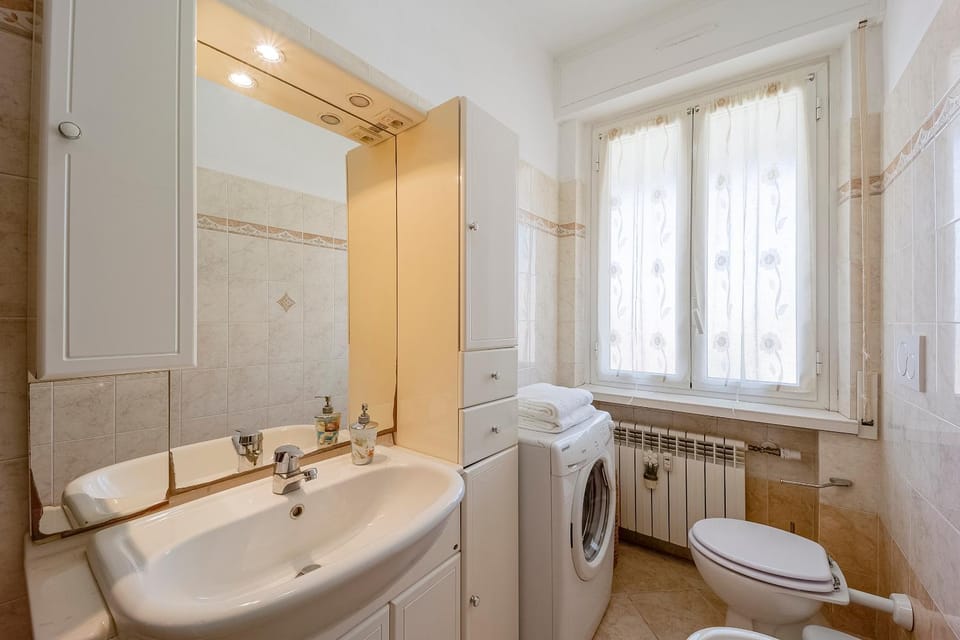 Victoria Apartment Apartment in Vallecrosia