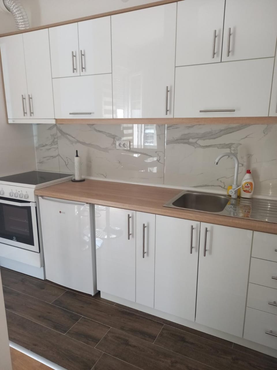 pet friendly, kitchen