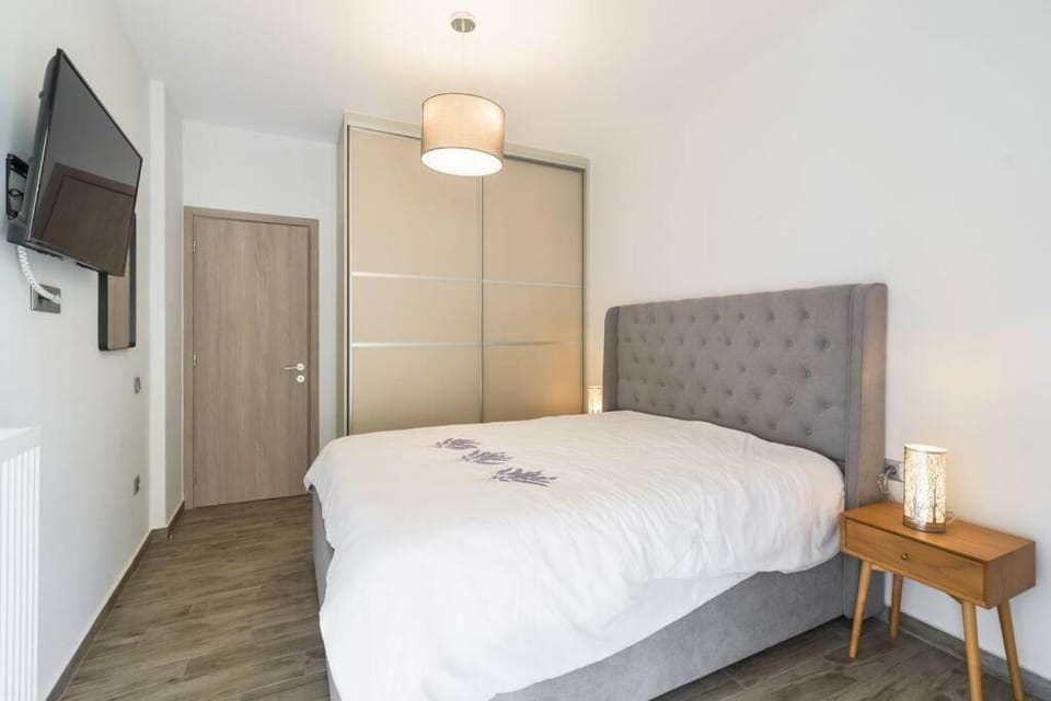 stylish zografou apartement Apartment in Athens