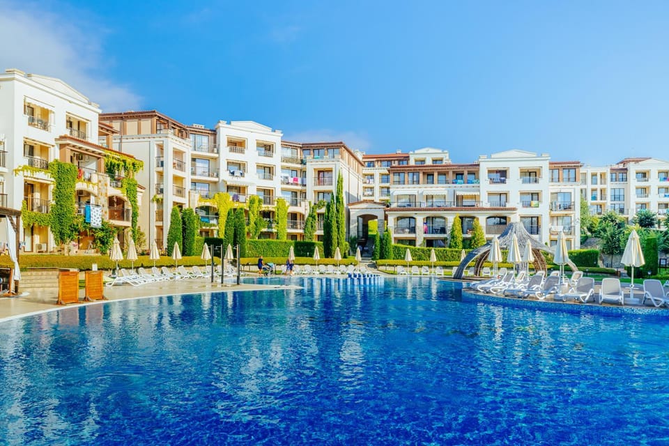 Property building, Pool view, Swimming pool