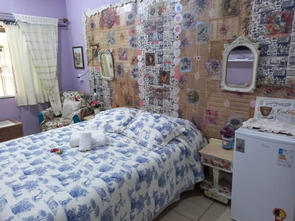 Pernoites no Ateliê La Rosa II Bed and Breakfast in State of Santa Catarina