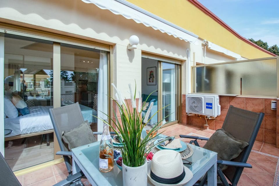 Day, Balcony/Terrace, Dining area