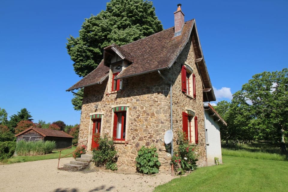 Property building, Garden view