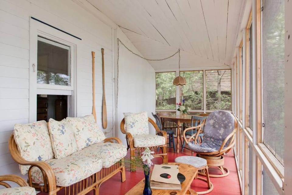 The Dance Hall Cottage on Charleston Lake House in Leeds Thousand Islands
