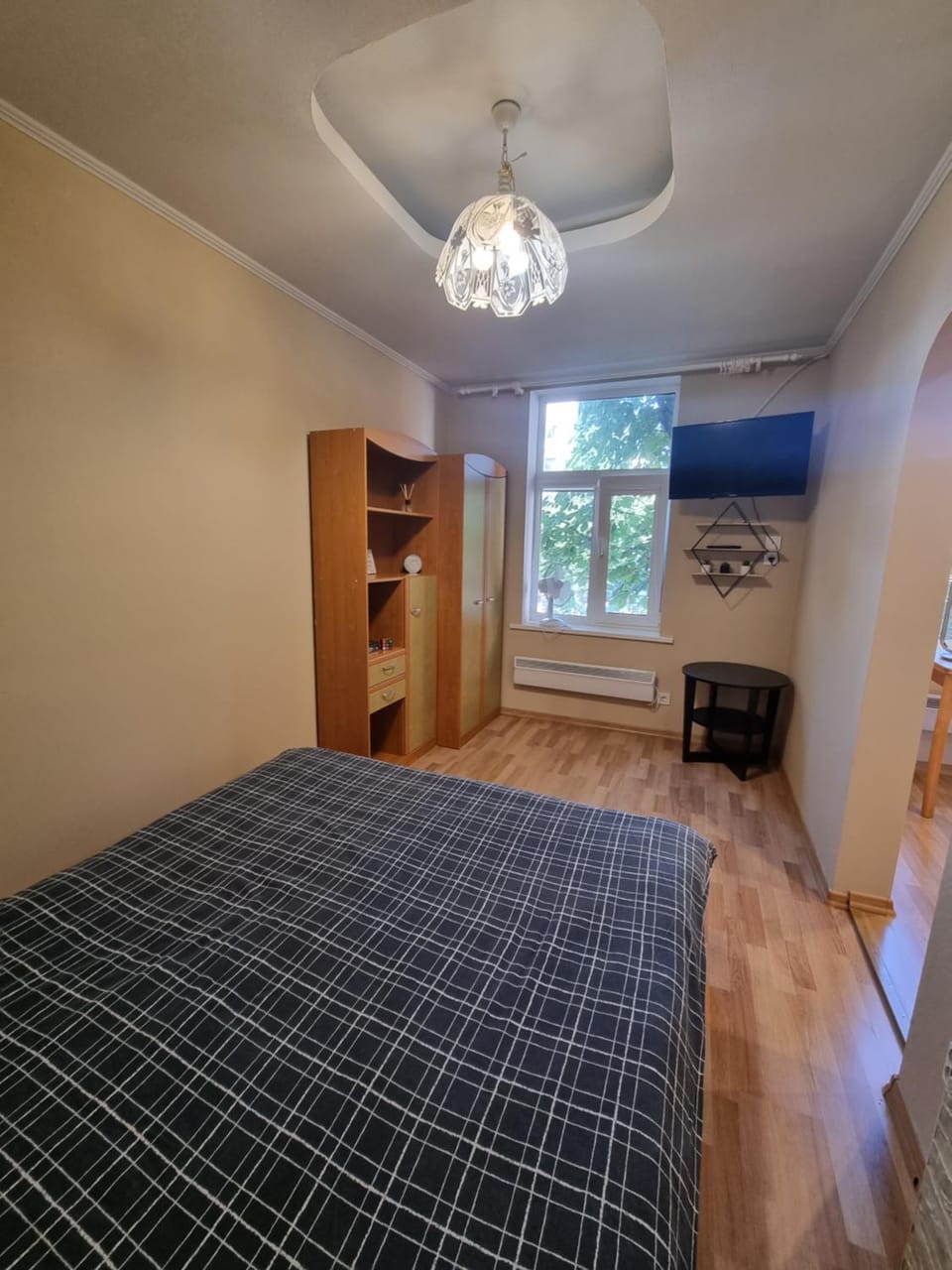 Bed, TV and multimedia, Bedroom, wardrobe