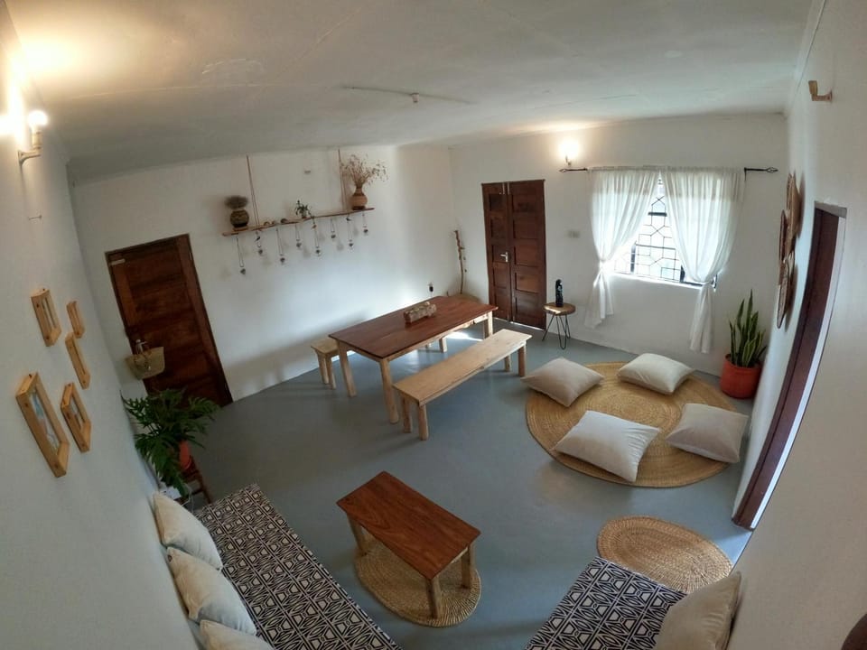 Nomads nest safari house Vacation rental in Arusha