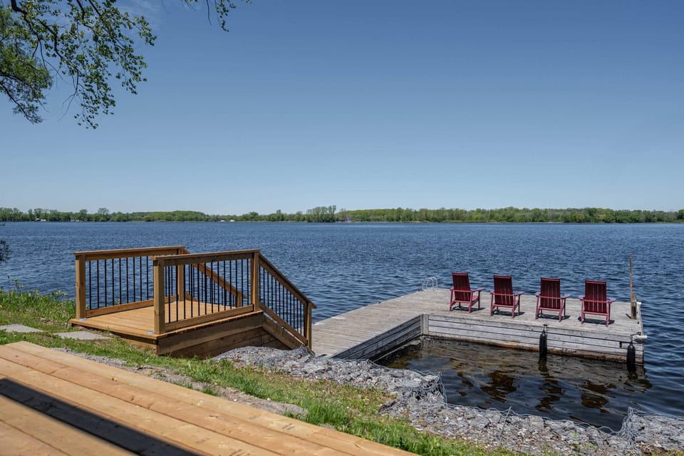 Narrows Nook - Prince Edward County Waterfront ST-2025-0078 House in Greater Napanee