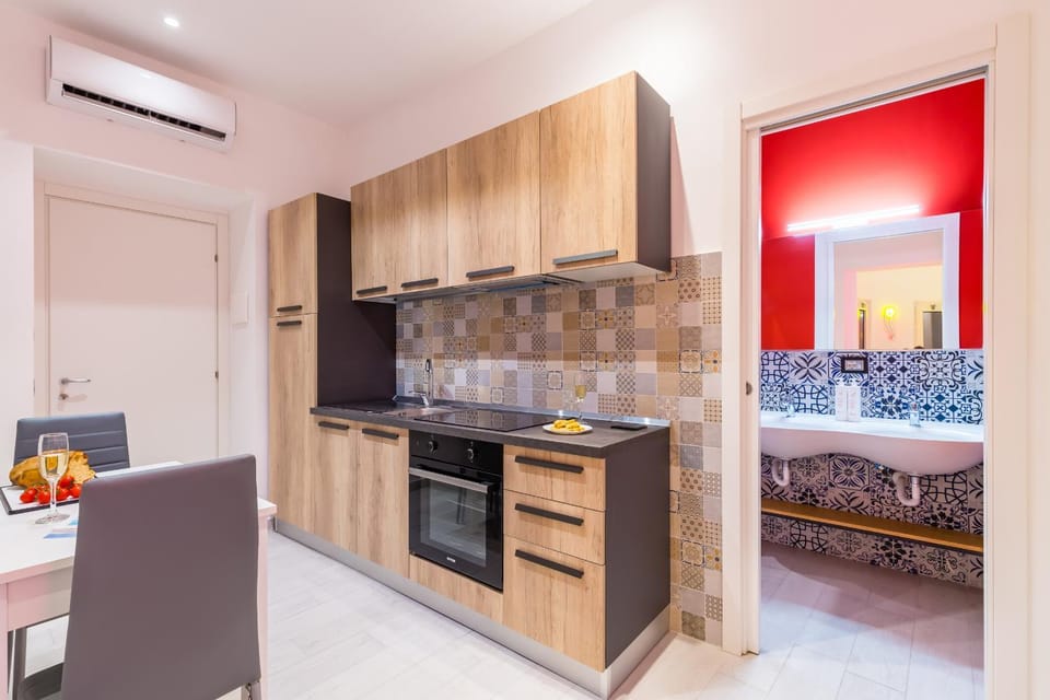 Kitchen or kitchenette