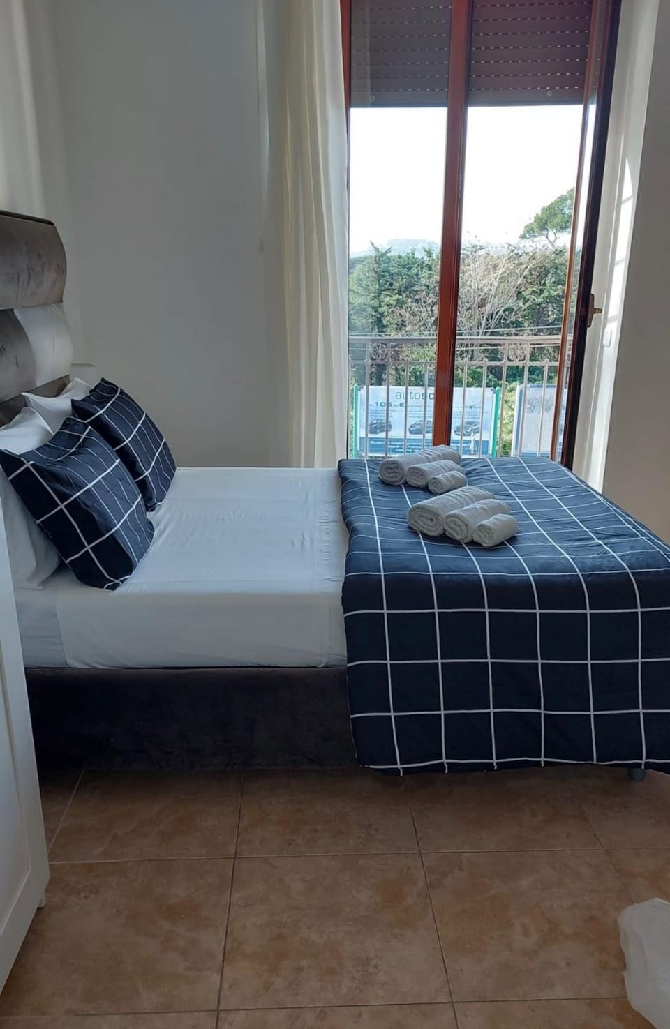 Bed, Balcony/Terrace, Bedroom