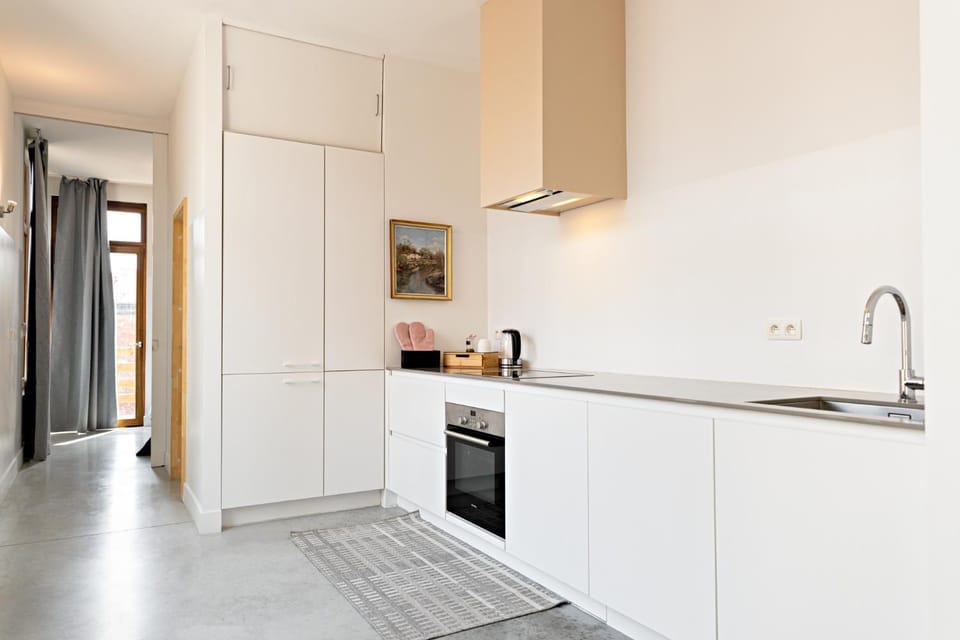 Kitchen or kitchenette, pet friendly