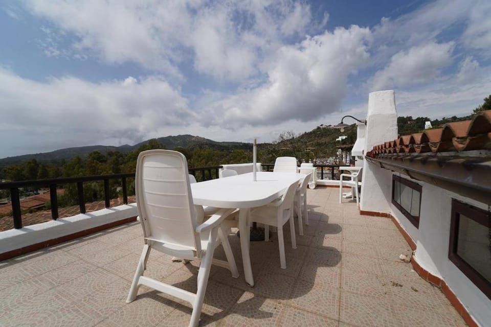 Casa l’orizzonte azzurro House in Sardinia