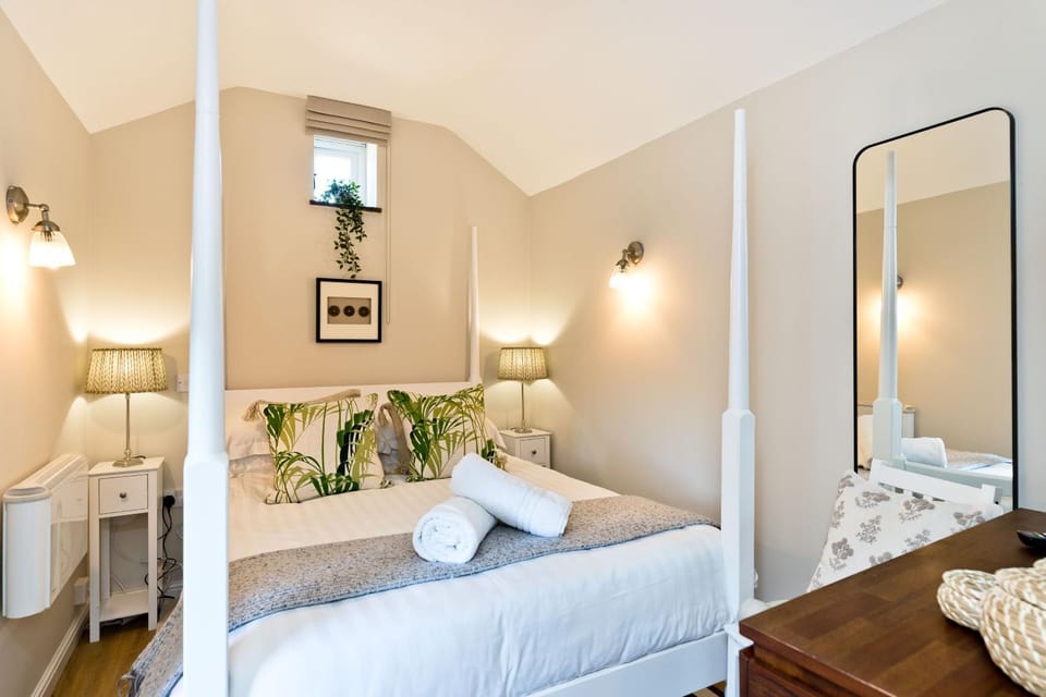 Property building, Bedroom