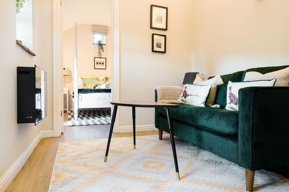 Property building, Seating area
