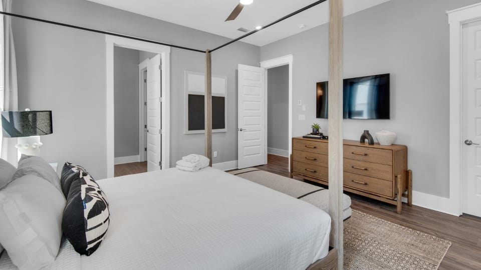 Majestic Palm House in Inlet Beach