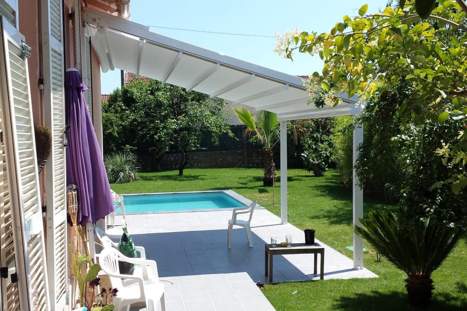 Holiday home in the city-center of Antibes with a private pool House in Antibes