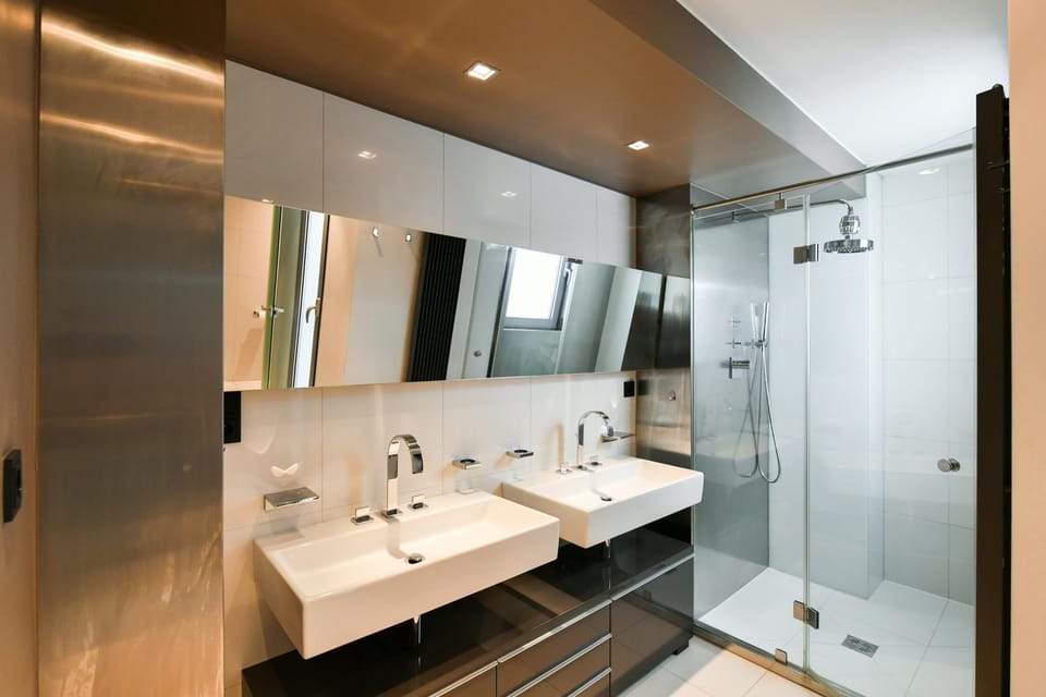 Shower, Bathroom