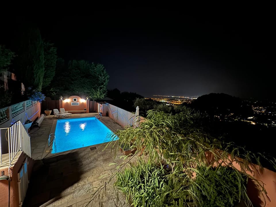 Pool view, Swimming pool