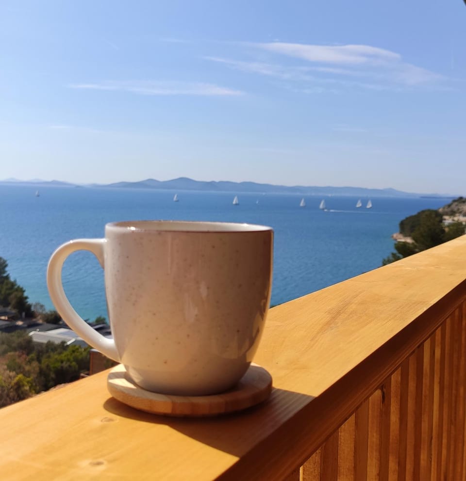 Day, Natural landscape, Coffee/tea facilities, View (from property/room), Balcony/Terrace, Sea view