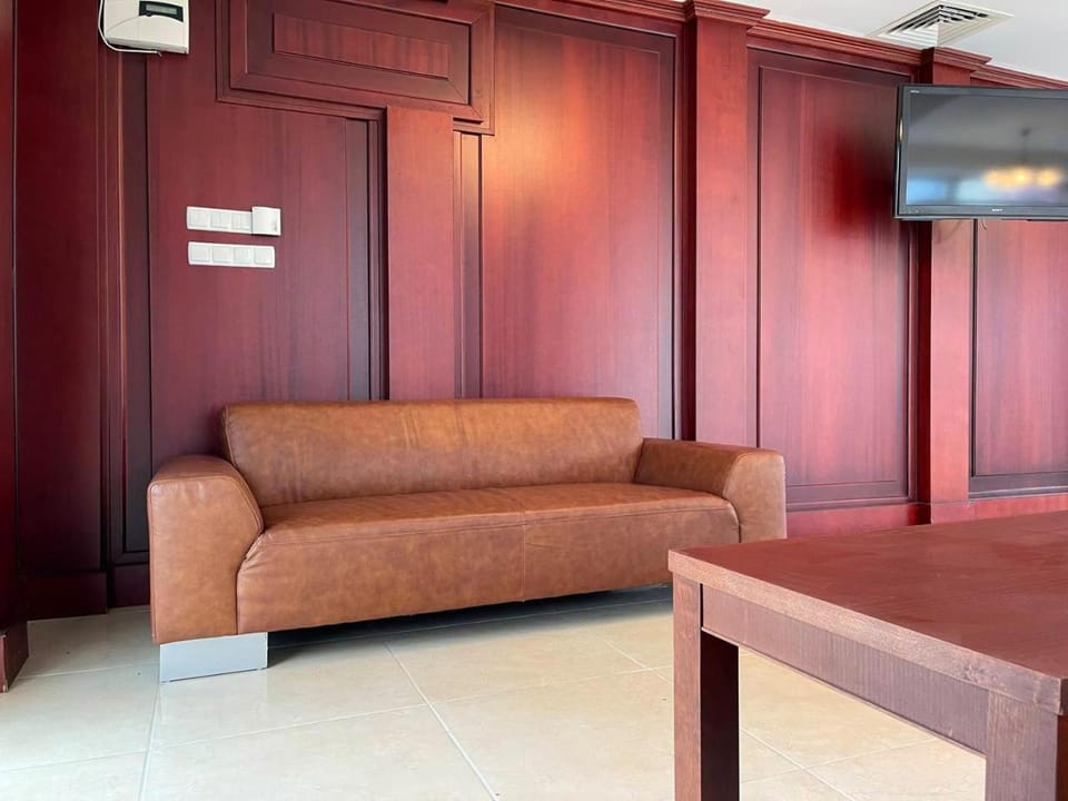 Communal lounge/ TV room, Seating area