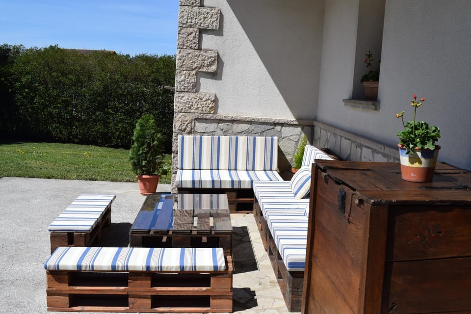 Garden, Seating area