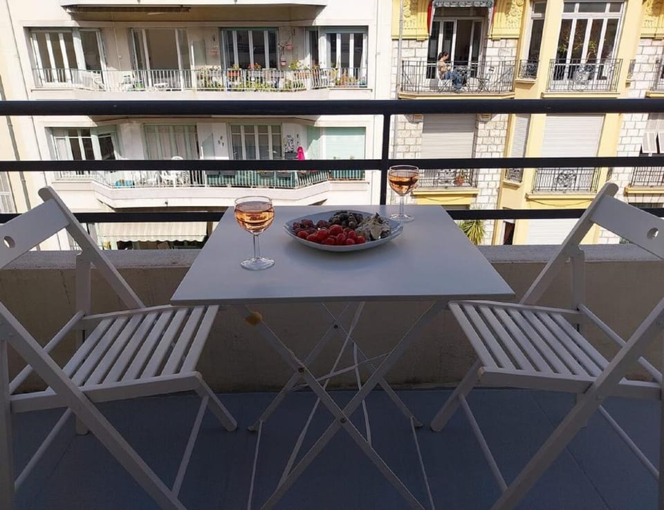 Balcony/Terrace, Dining area