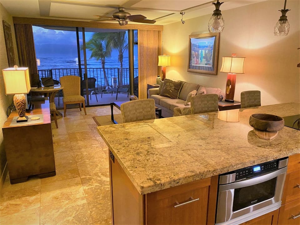 Kahana Reef 207 Apartment in Kahana